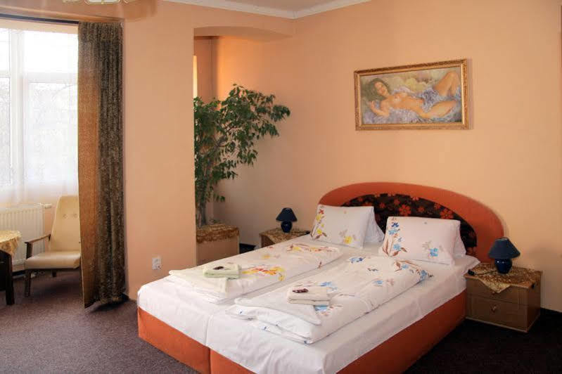 Hotel Bayer Plzen Exterior photo